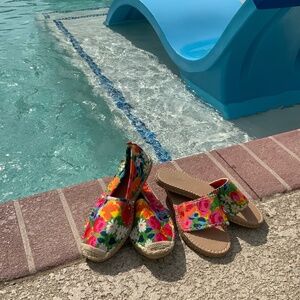 🔹 Seastar Beachwear Floral Cabana - Slides AND Espadrilles - Sz 9